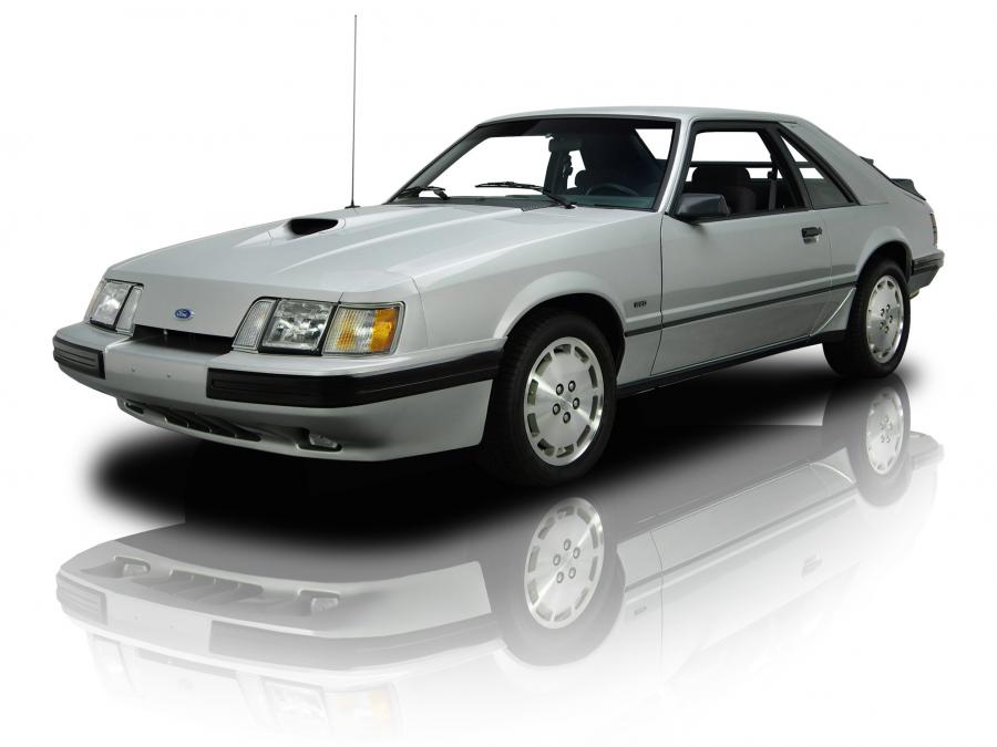  Ford Mustang SVO 1986 года  (фото 1 из 7)